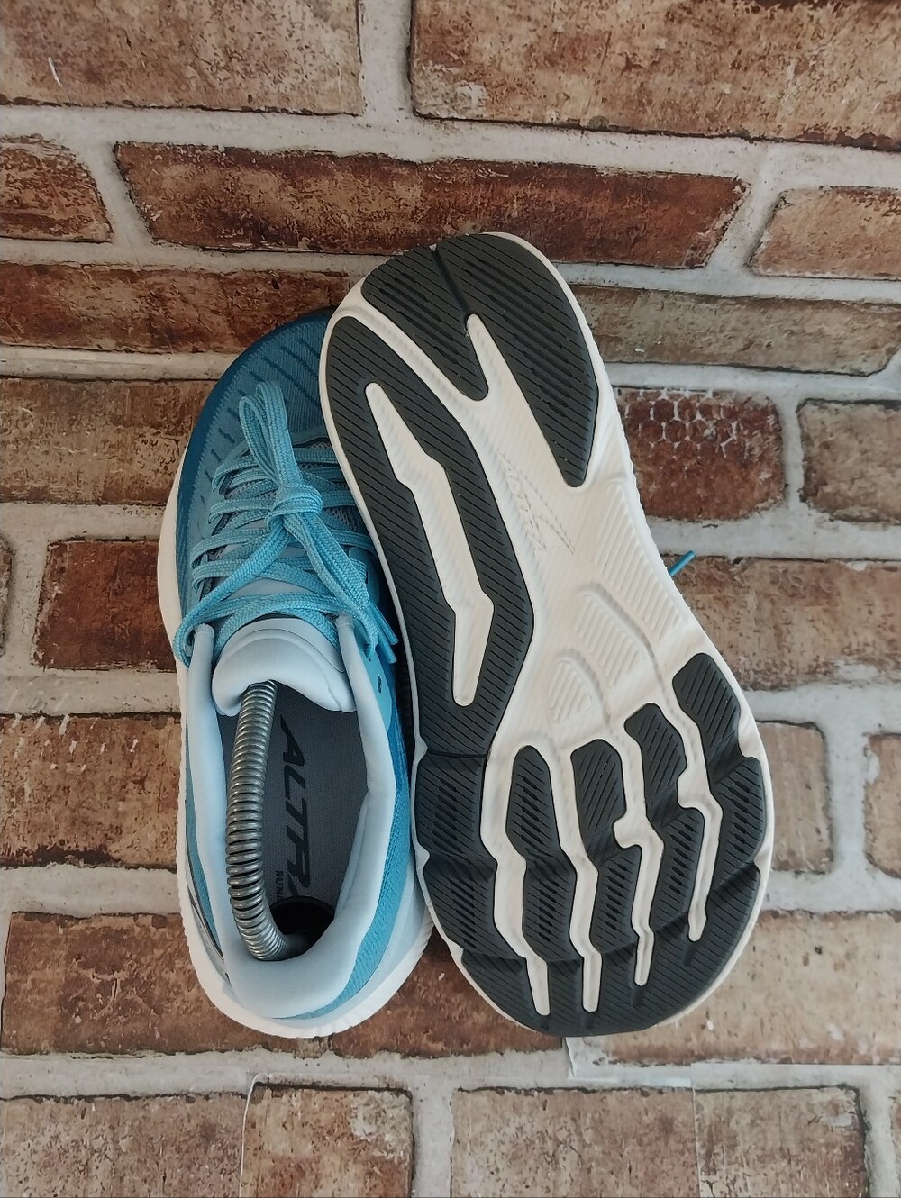 Pre-owned 2025 Altra Experience Form - Picture 8 of 13